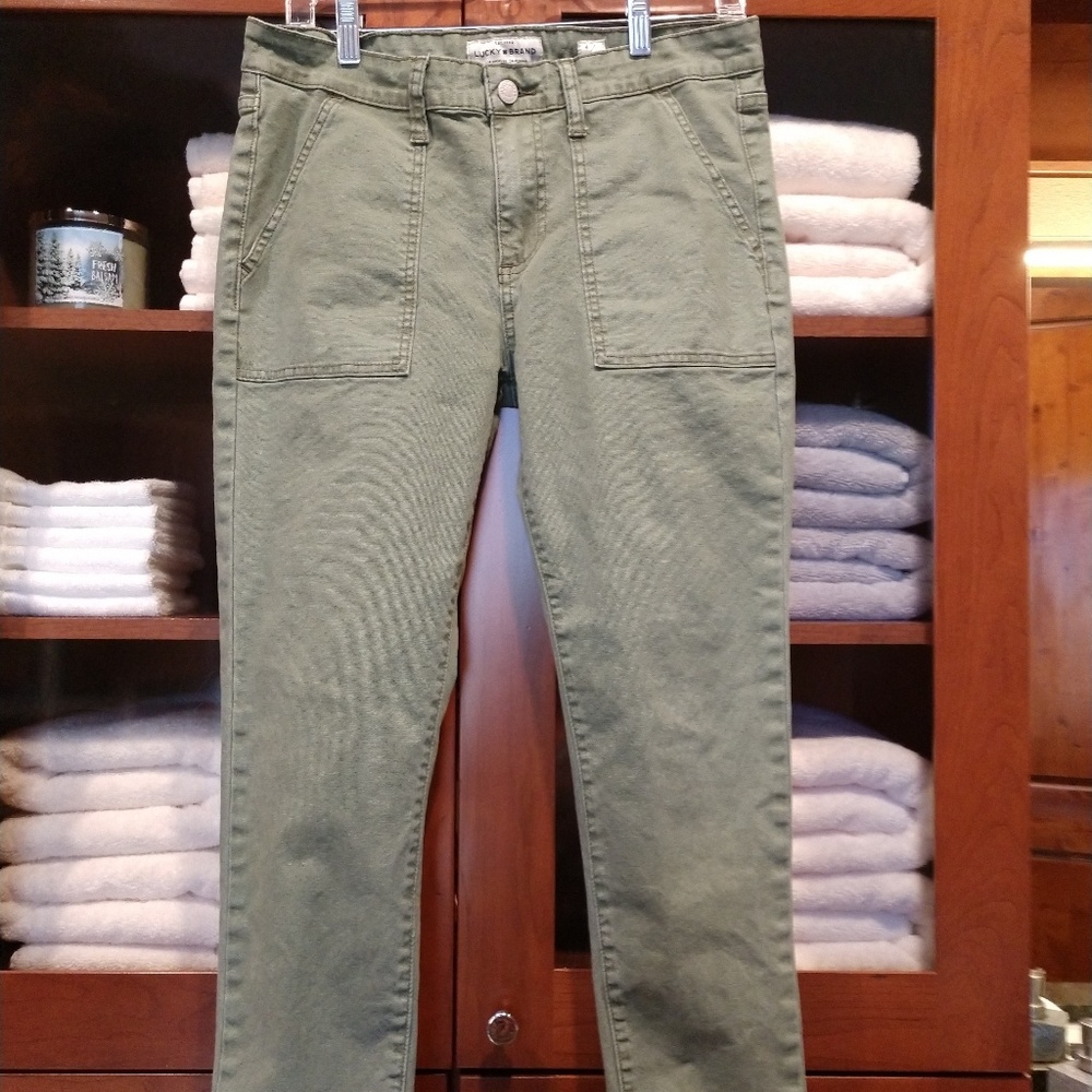 Lucky Brand boyfriend Chino pants